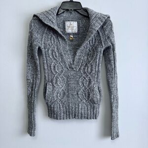 American Eagle Y2K Vintage Gray Cable Knit Hoodie Sweater XS
